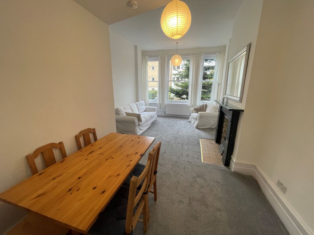 Property photo 3 of 9 Photo 8