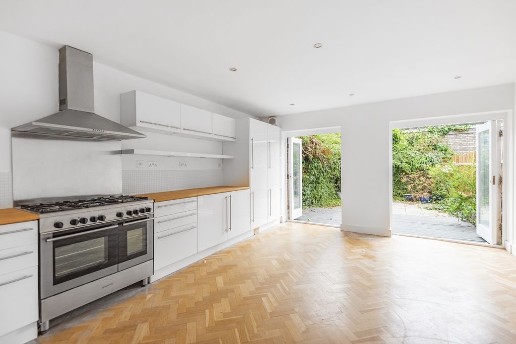 Property photo 1 of 15 Kitchendine