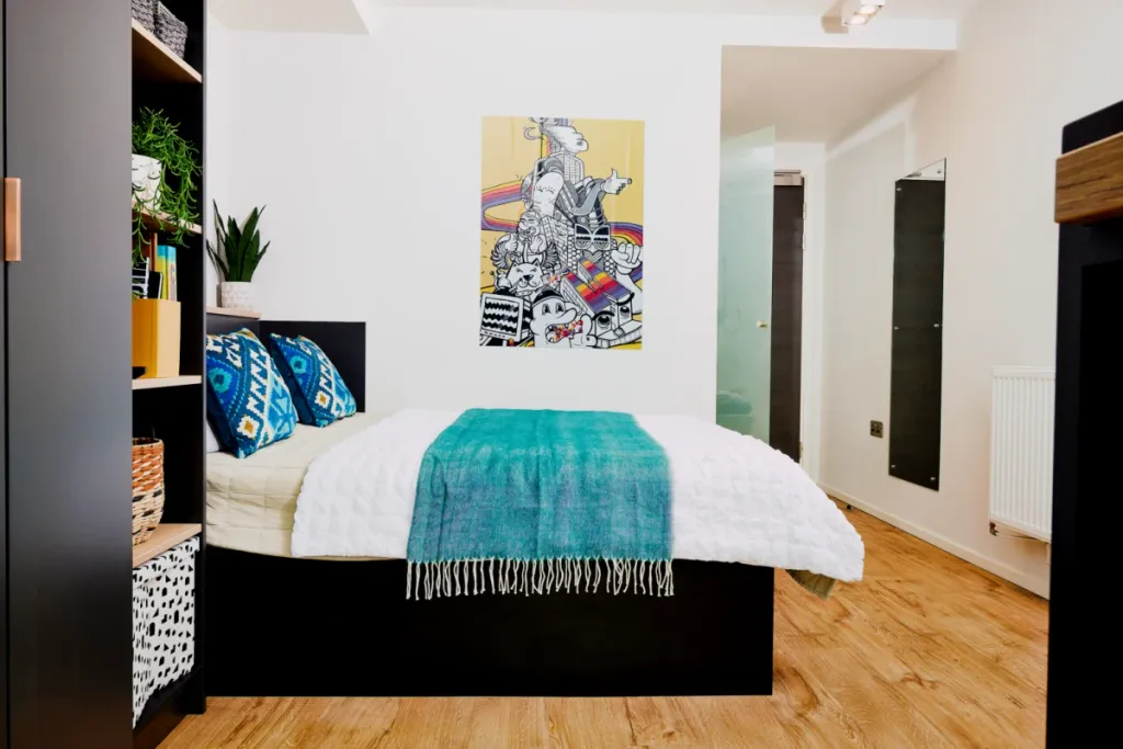 Property photo 1 of 50