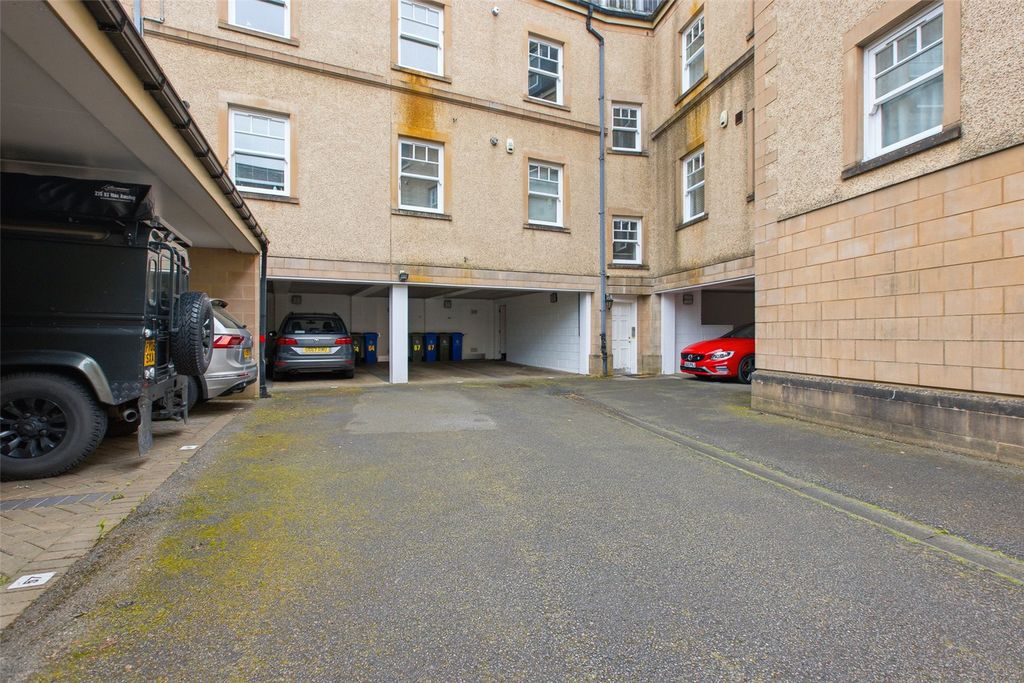 Additional image 24 of 2 bed flat for saleVictoria Place, Stirling, Stirlingshire FK8