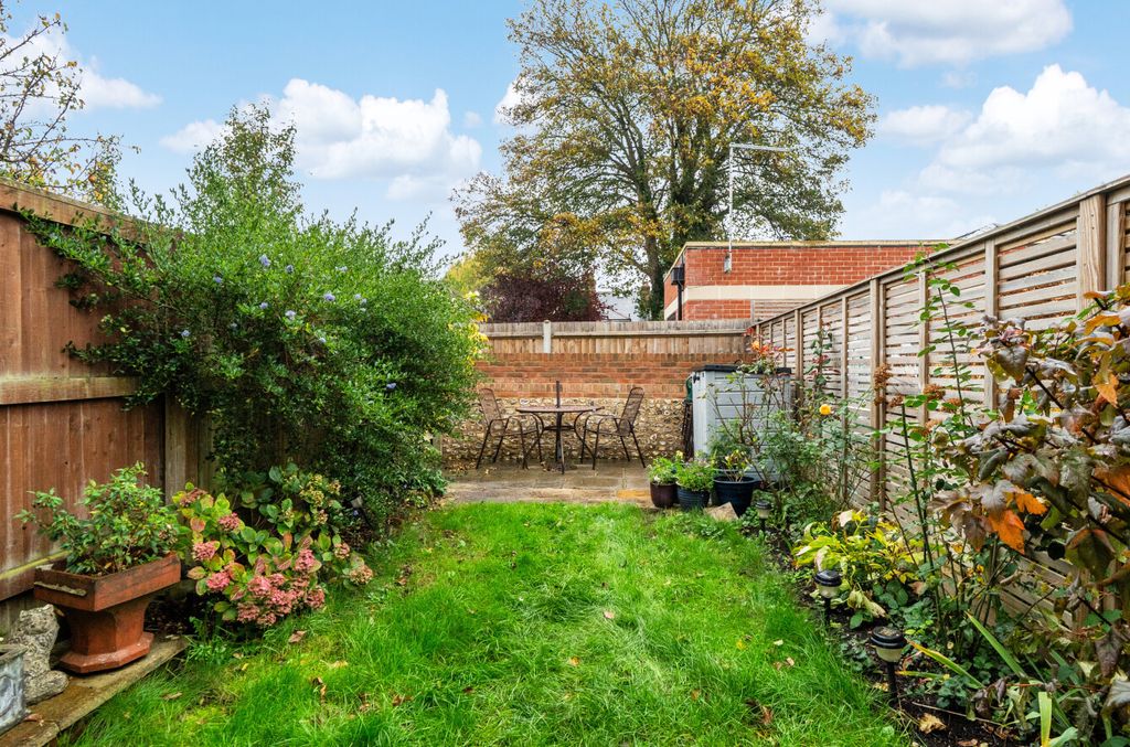 Property photo 2 of 9 1372452-2-6901E1d...