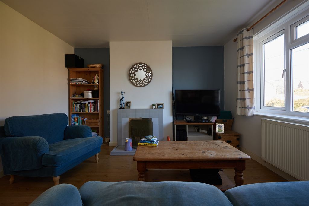 Property photo 3 of 39