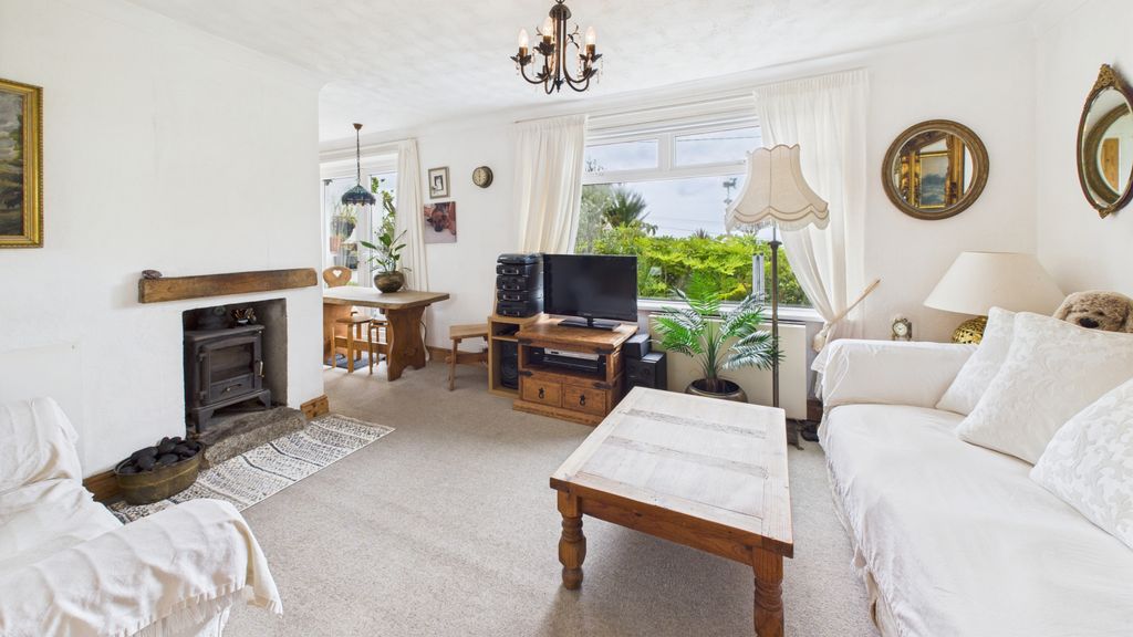 Property photo 2 of 15 Gallery
