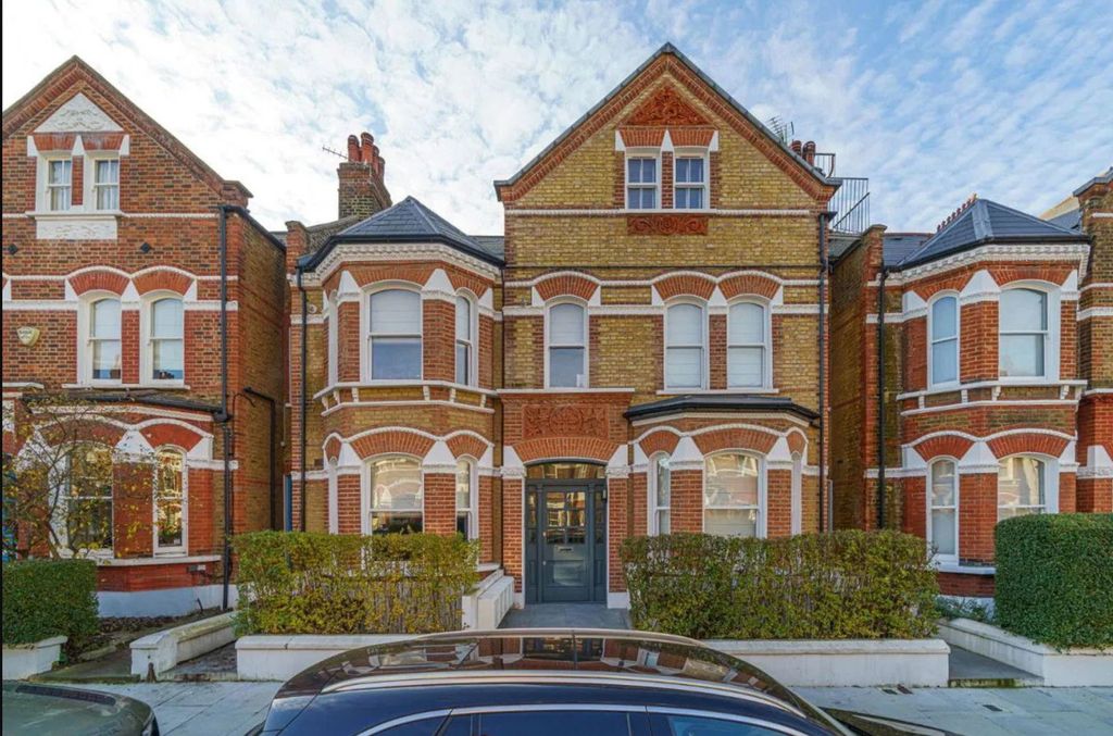 Property photo 1 of 1