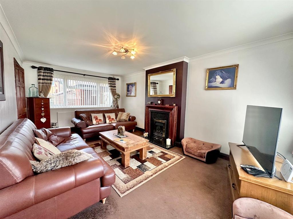 Property photo 2 of 18 2.Jpg