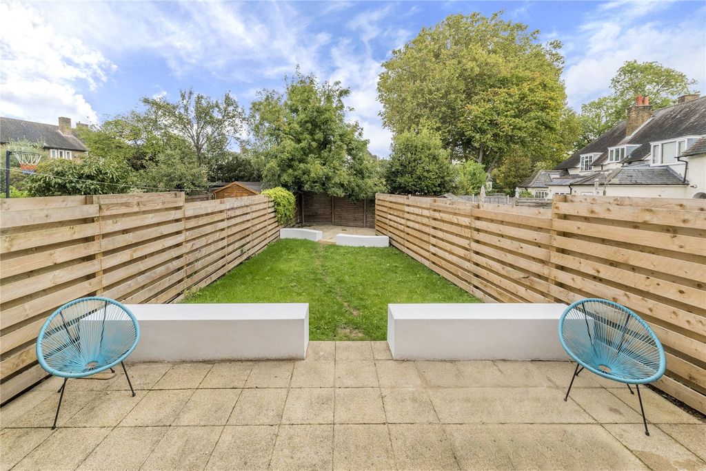 Property photo 3 of 13