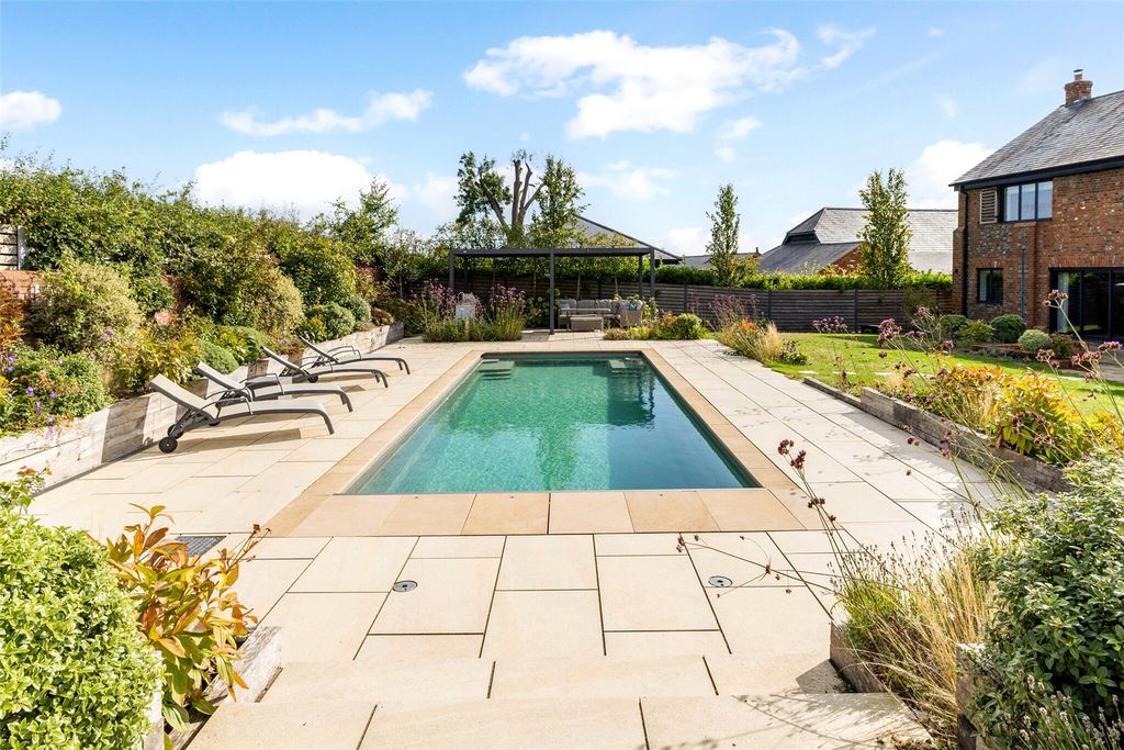 Additional image 45 of 6 bed detached house for saleMalders Lane, Maidenhead, Berkshire SL6