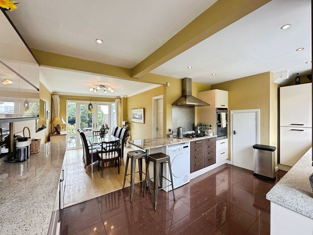 Property photo 3 of 19 Photo 15