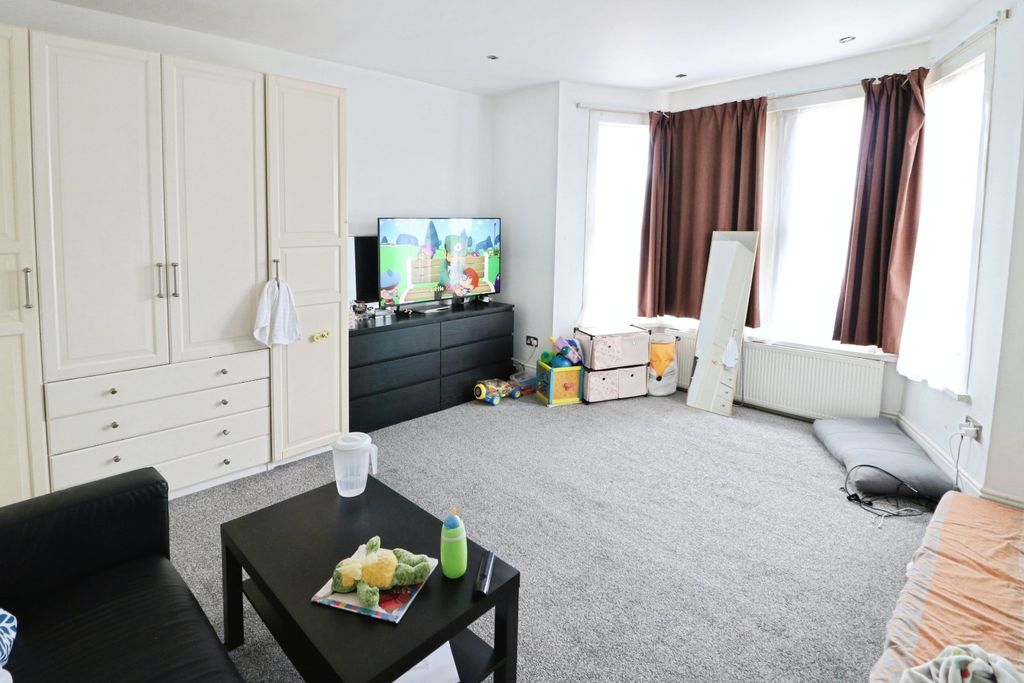 Property photo 2 of 6 Picture No. 03