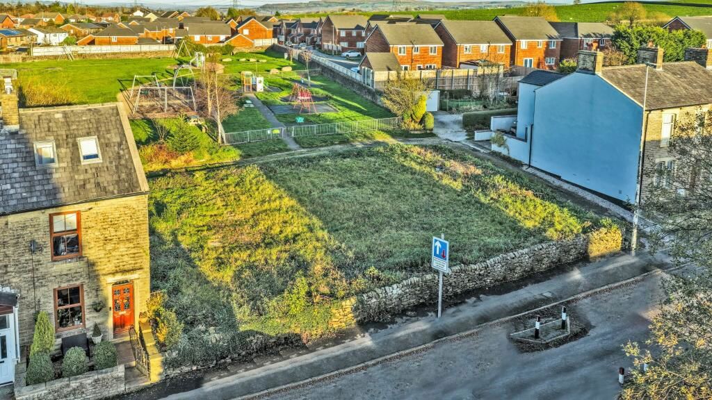 Property photo 2 of 9