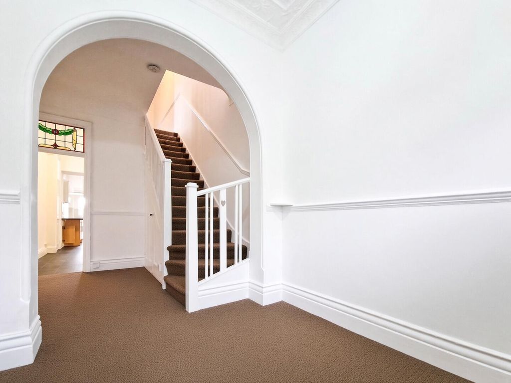 Property photo 3 of 18 Reception Hallway