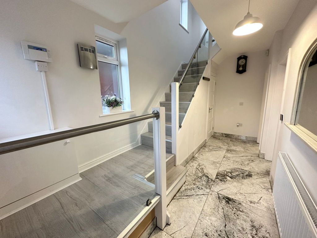 Property photo 3 of 29