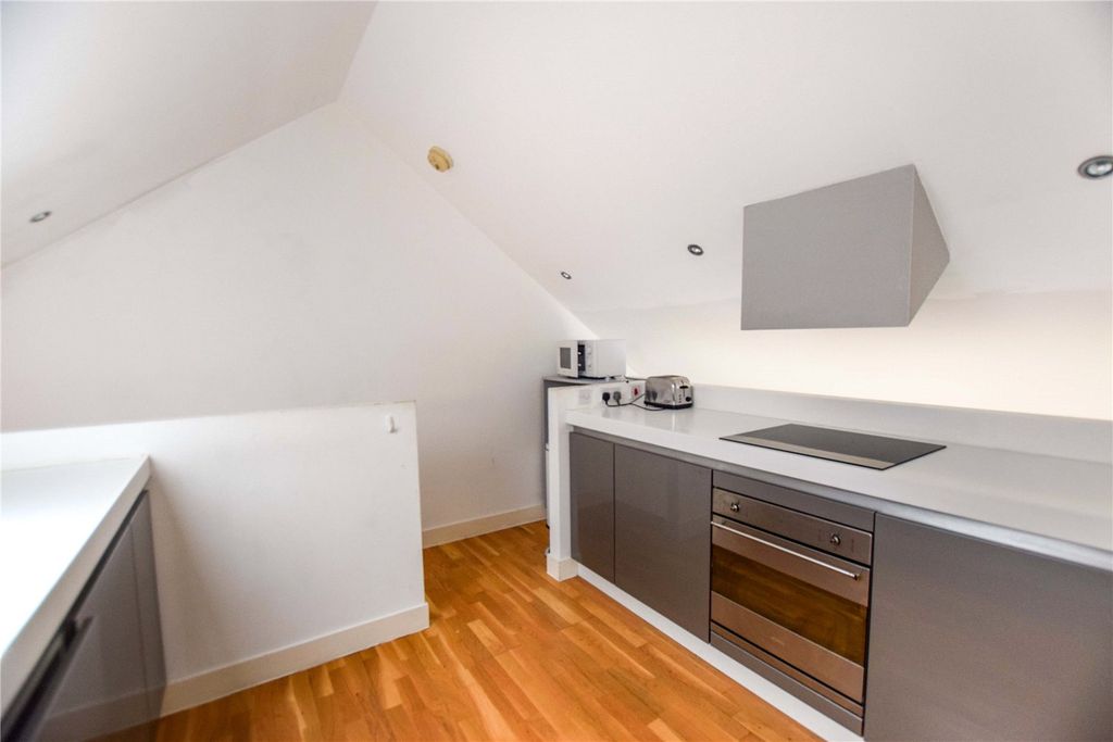 Property photo 3 of 10 Picture No. 09