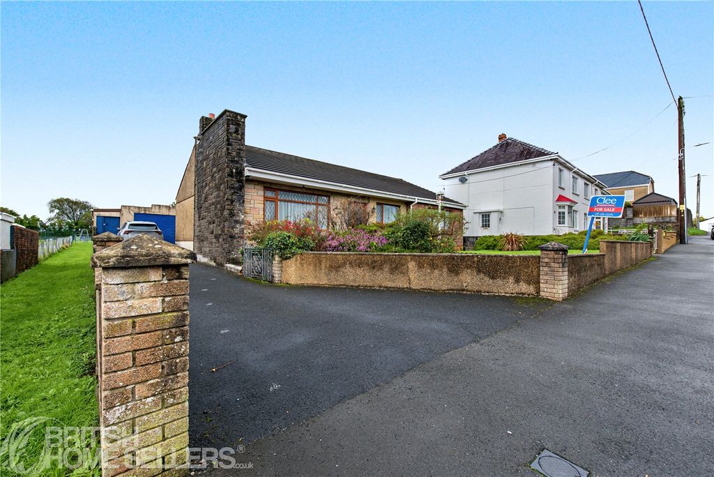 Property photo 1 of 15 Picture No. 17