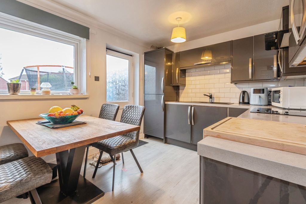 Property photo 2 of 13 Pbox-Img.Jpg