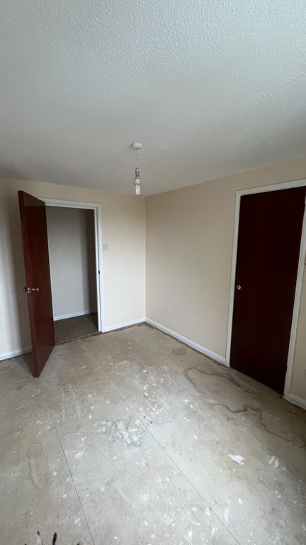 Property photo 3 of 3