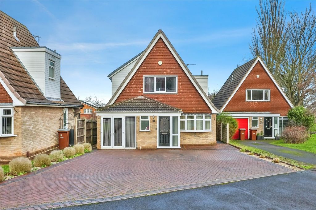 Property photo 1 of 20 Front