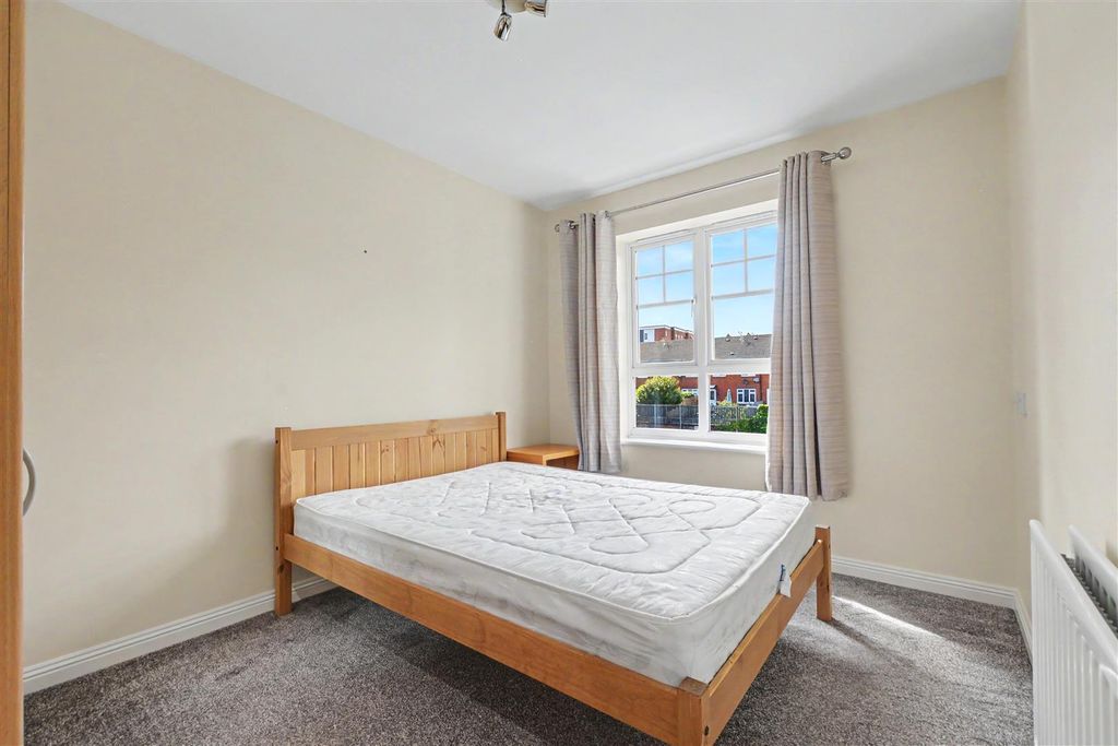 Property photo 3 of 9 Bedroom One_1.Jpeg