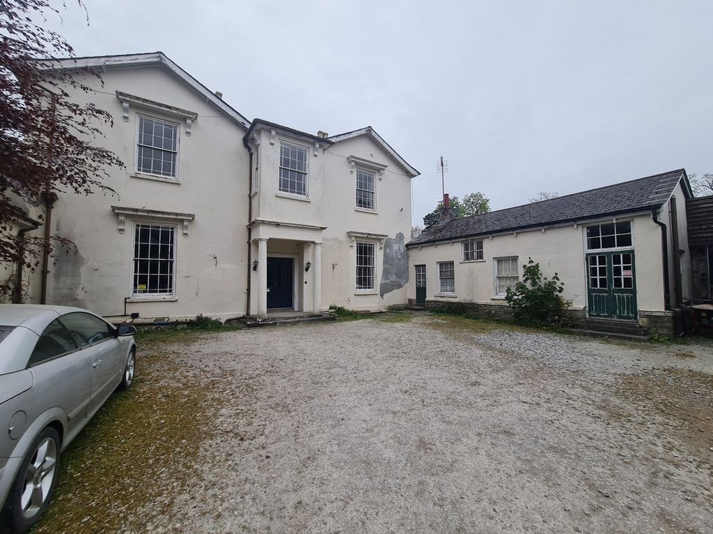 Property photo 1 of 49
