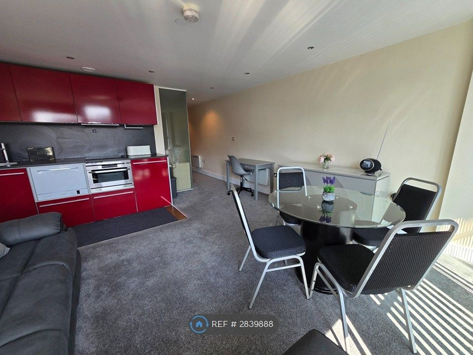 Property photo 2 of 17 Lounge 2
