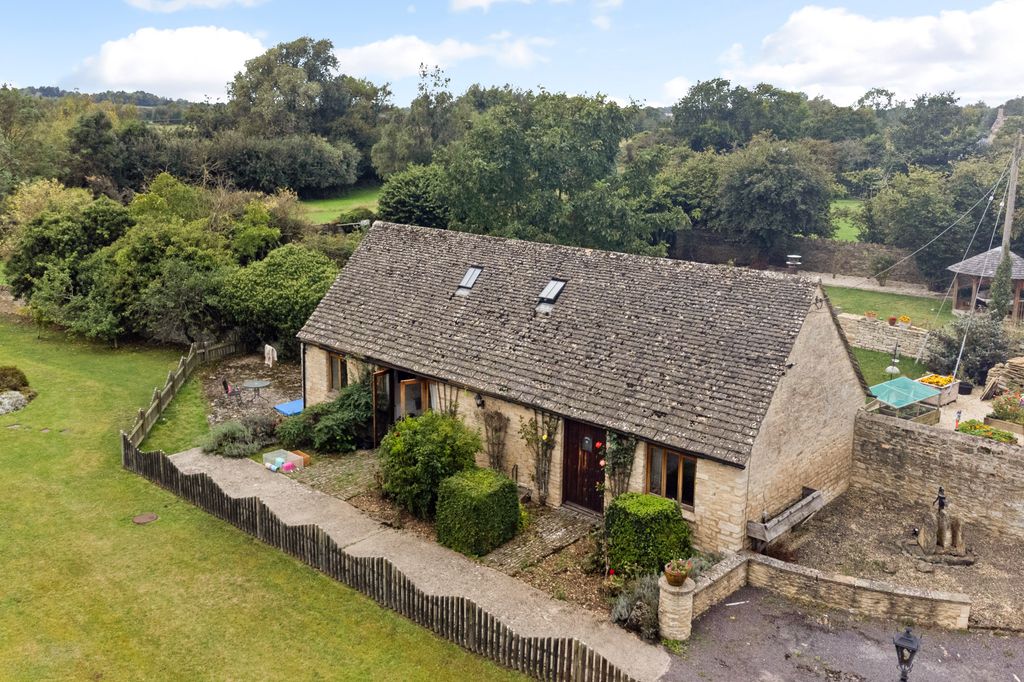 Property photo 3 of 22