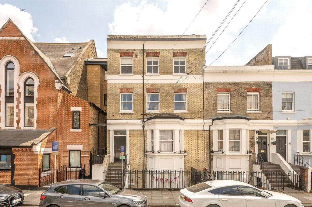 Property photo 2 of 11 Picture No. 42