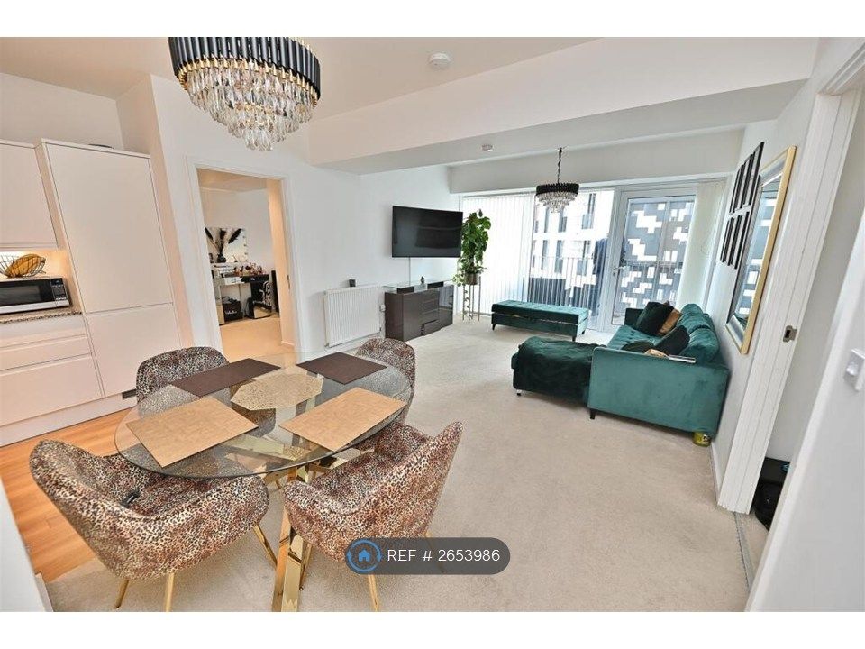 Property photo 3 of 14