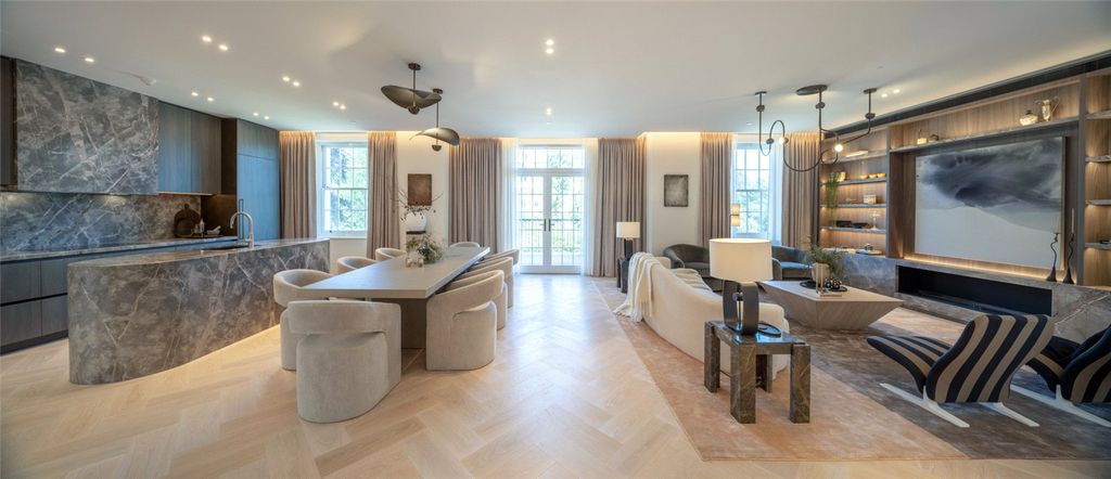 Property photo 3 of 18 Picture No. 04