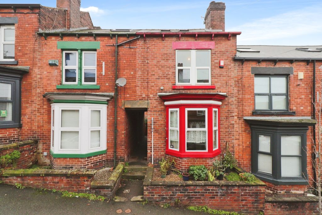 Property photo 1 of 17 Front Entrance