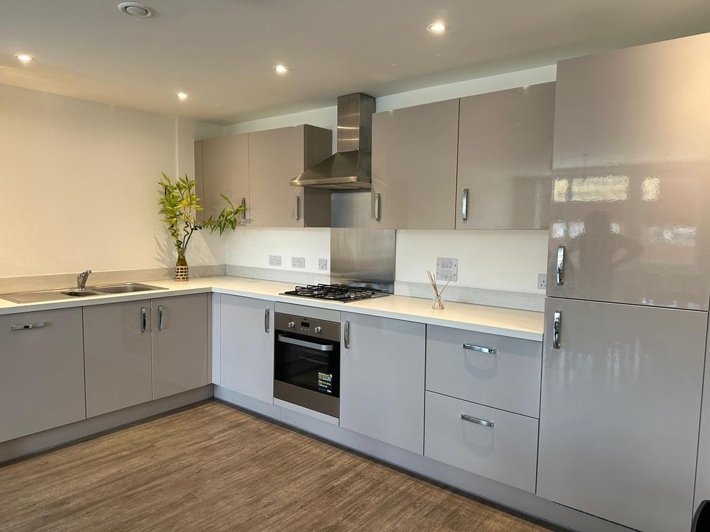 Property photo 1 of 5