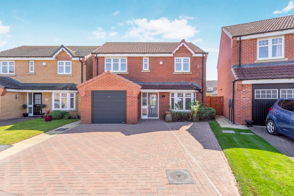 Property photo 1 of 12 Front