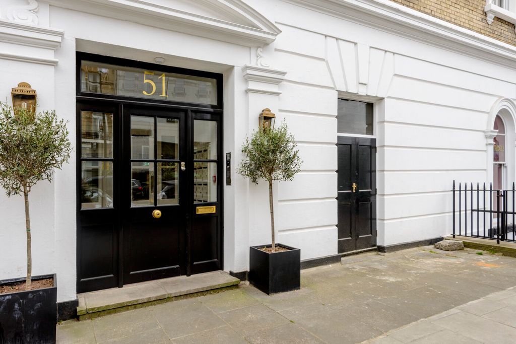Additional image 13 of 1 bed flat for saleQueens Gate Terrace, South Kensington SW7