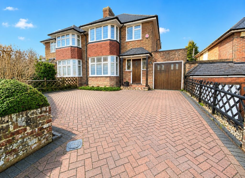 Property photo 1 of 13 4795471