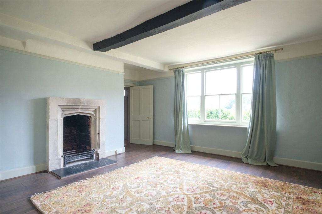 Property photo 2 of 17 Picture No. 04