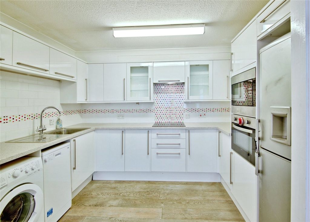 Property photo 3 of 13 Kitchen