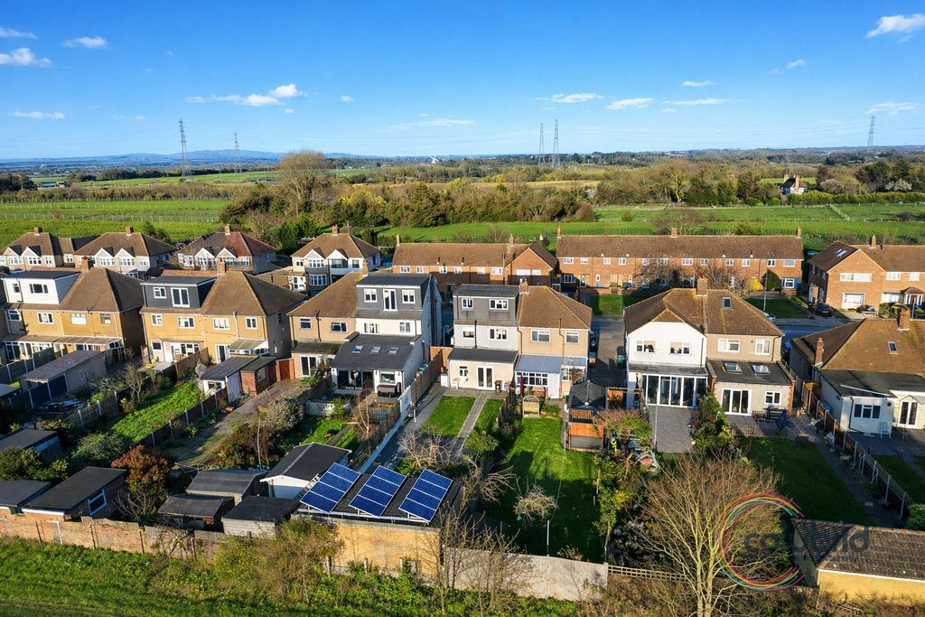 Additional image 22 of 5 bed semi-detached house for saleBlackshots Lane, Grays RM16