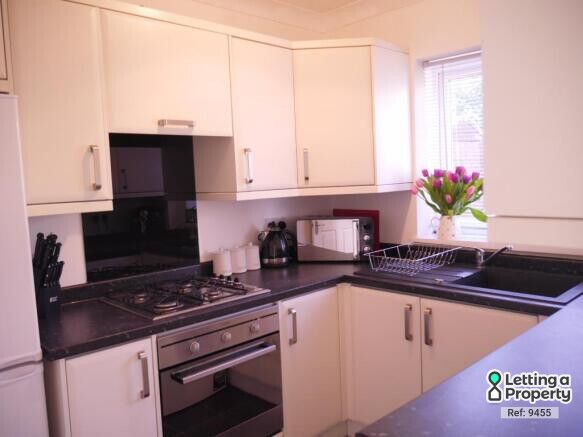 Property photo 3 of 11