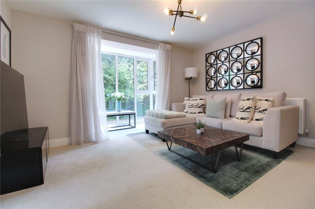 Property photo 3 of 8 Living Room