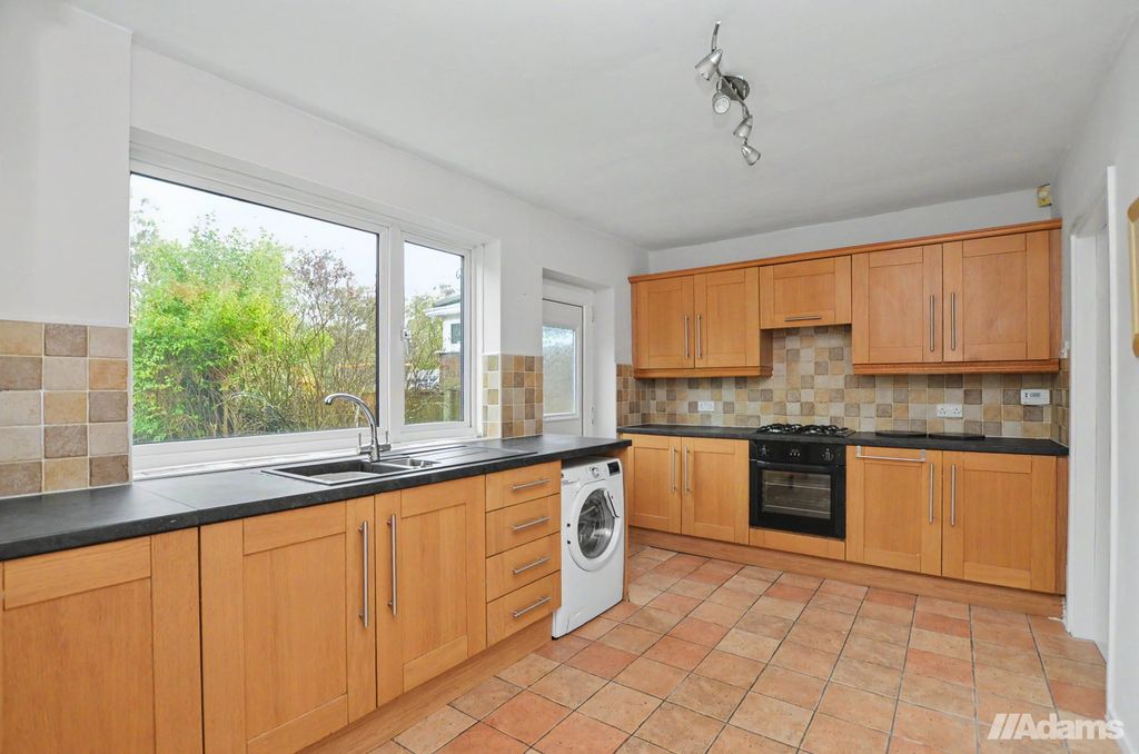 Property photo 3 of 30