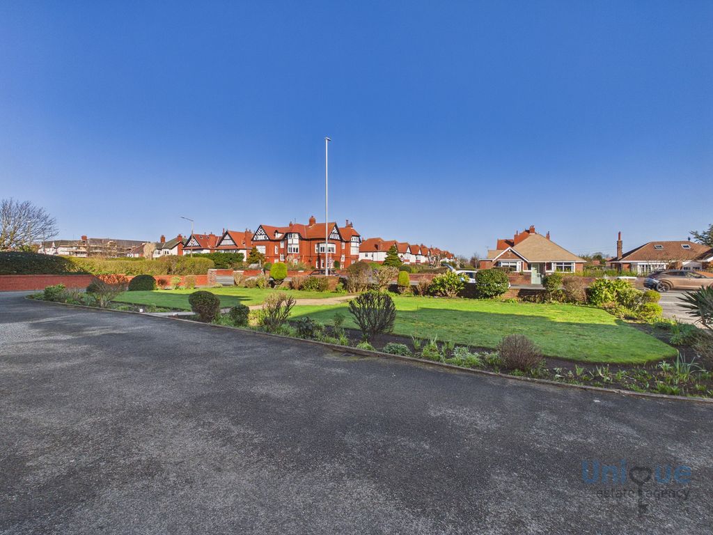 Additional image 13 of 2 bed flat for saleKings Court, 196 Clifton Drive South, Lytham St. Annes FY8