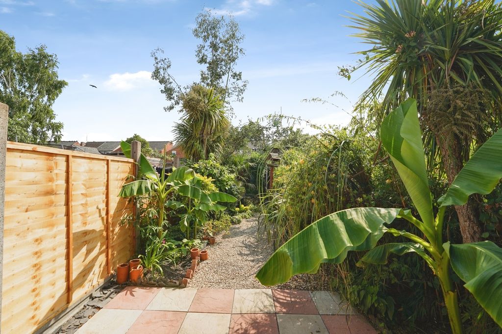 Property photo 2 of 11 Pbox-Img.Jpg