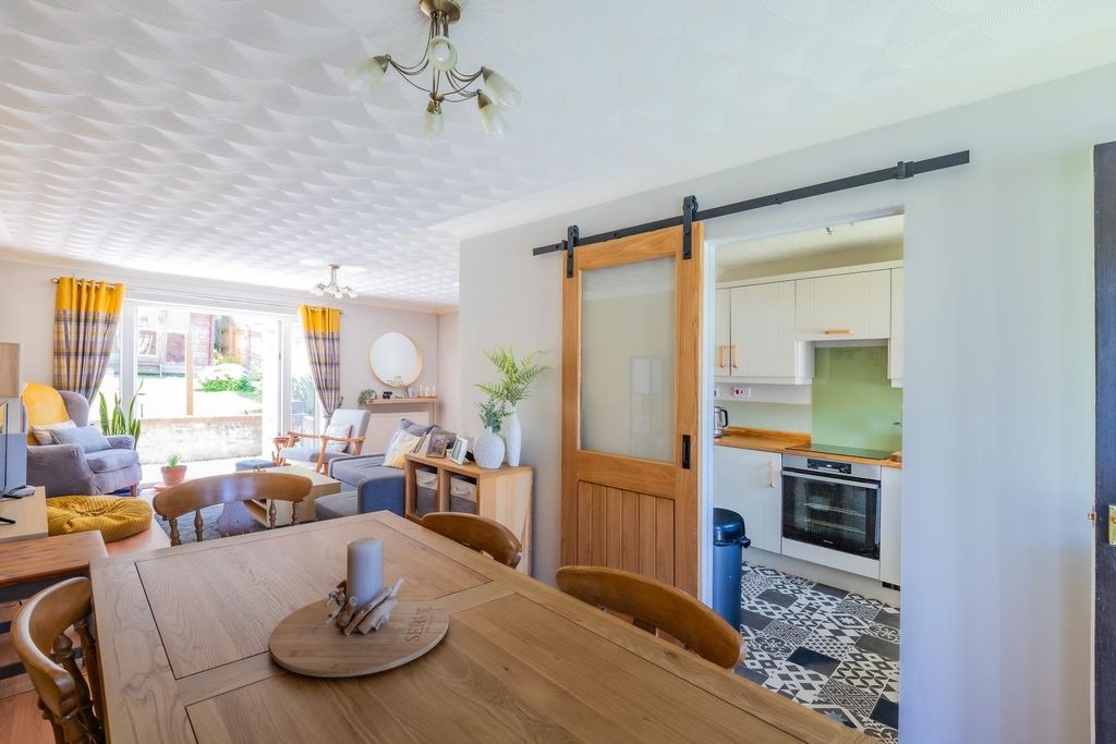 Property photo 3 of 17 3-4.Jpg