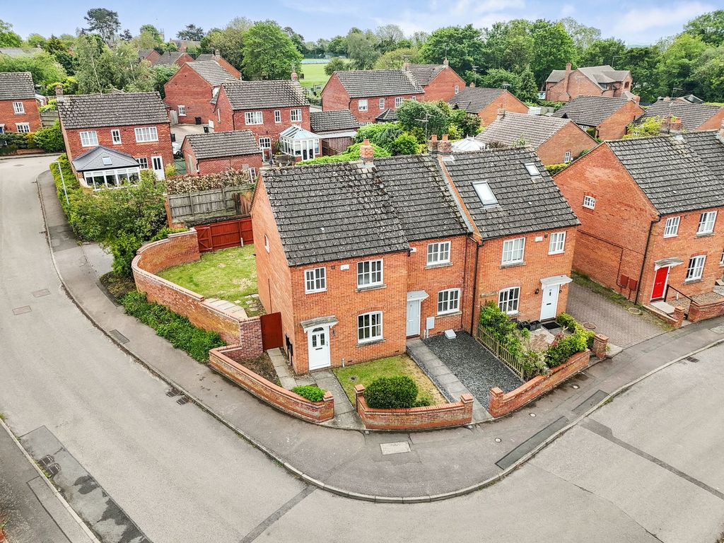 Property photo 3 of 26