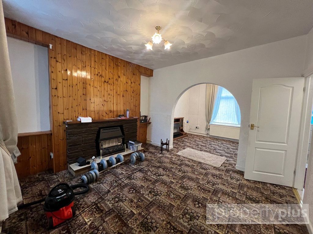 Property photo 3 of 14 Picture No. 08