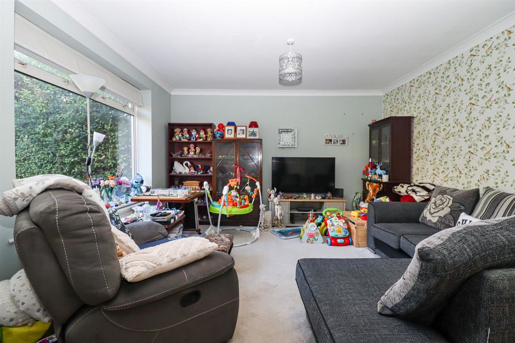 Property photo 3 of 10 Img_2639.Jpg