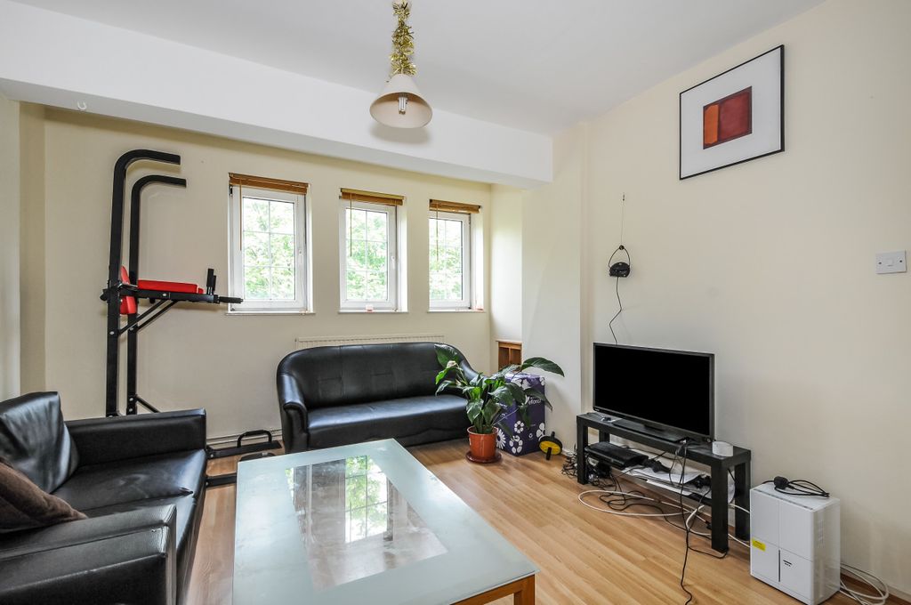 Property photo 2 of 4