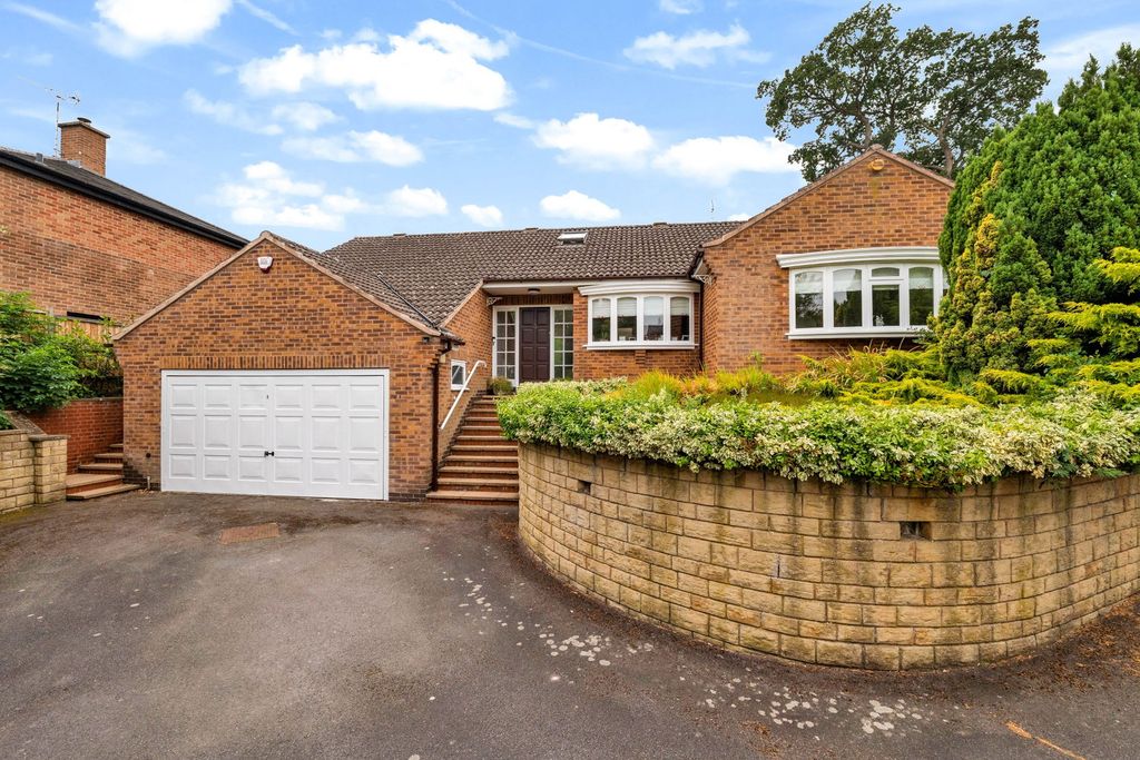 Property photo 1 of 34