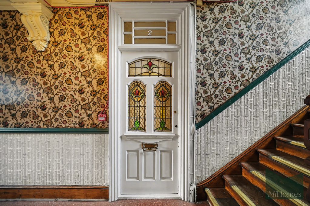 Property photo 3 of 27