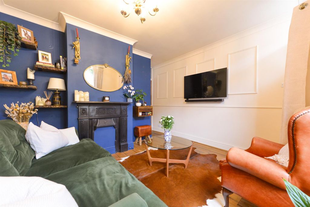 Property photo 3 of 13 Kingsley Road 5.Jpg