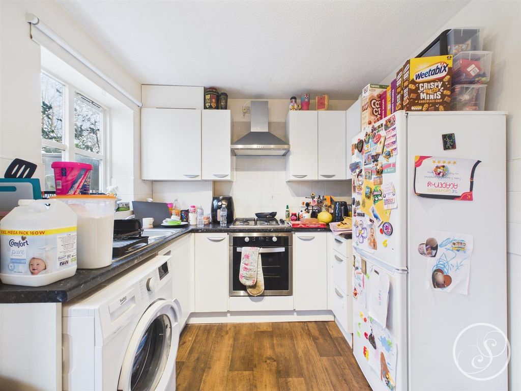 Property photo 3 of 11 Kitchen/Diner